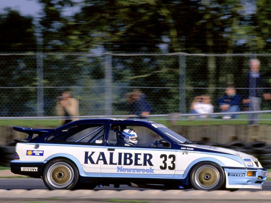  Ford Sierra RS500 Cosworth BTCC 1988 года  (фото 16 из 22)